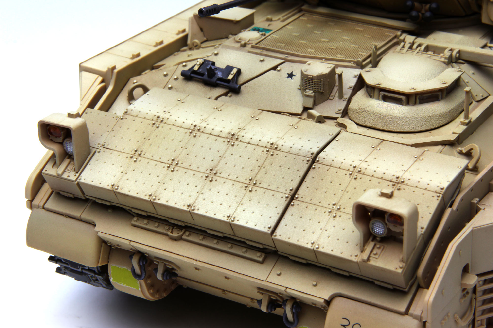 SS-004 U.S. Infantry Fighting Vehicle M2A3 Bradley (w/BUSK III) 1/35 Meng